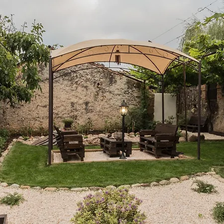 Portantiqua, 3*